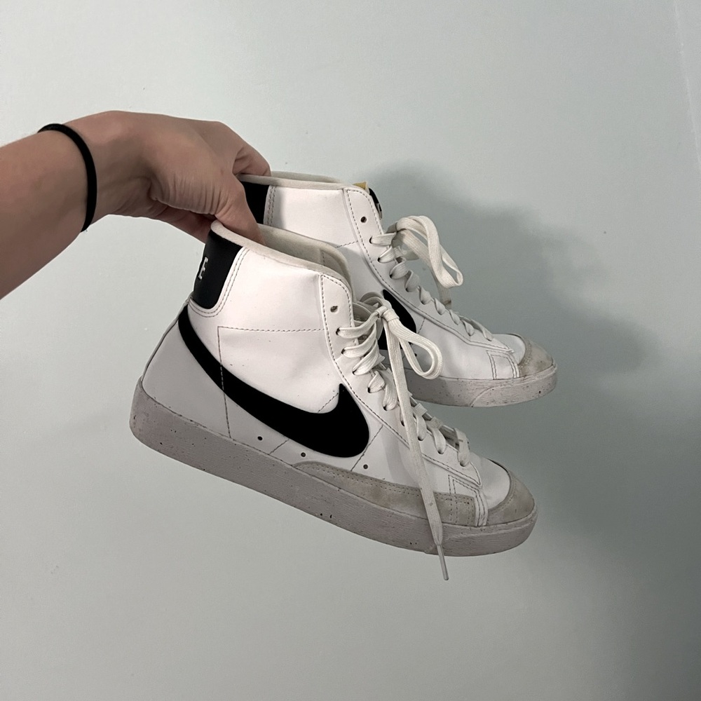 Women’s Nike Blazer Mid ‘77 Next Nature Casual Shoes